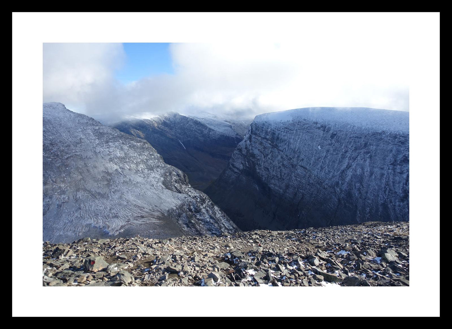 On the edge (Swedish Lappland, September 2016) Framed Art Print